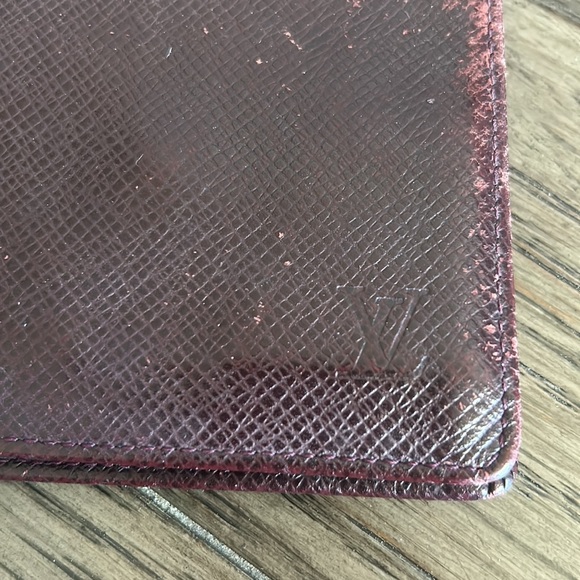 Louis Vuitton Slim Purple Taiga Billfold - Picture 14 of 14